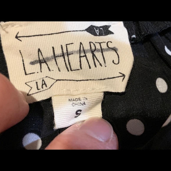 NWOT LA Hearts Black/White Polka Dot Short Juniors Small - Picture 4 of 4
